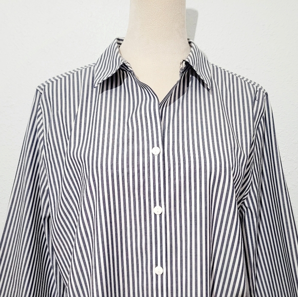 Chico’s No Iron Button Front Shirt Size 12/14 Blue/gray White Stripe 3/4 Sleeve - Picture 3 of 10